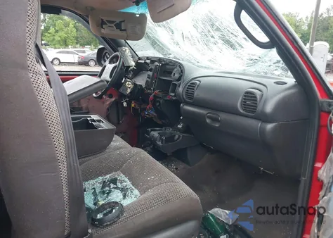 1999 Dodge Ram 1500 St z USA, uszkodzony, nr VIN 3B7HF13Z8XG101729